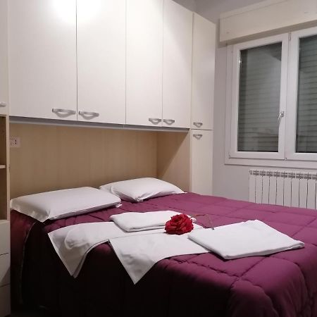 Villa Glori Affitto Camere Monolocali Carpi Luaran gambar