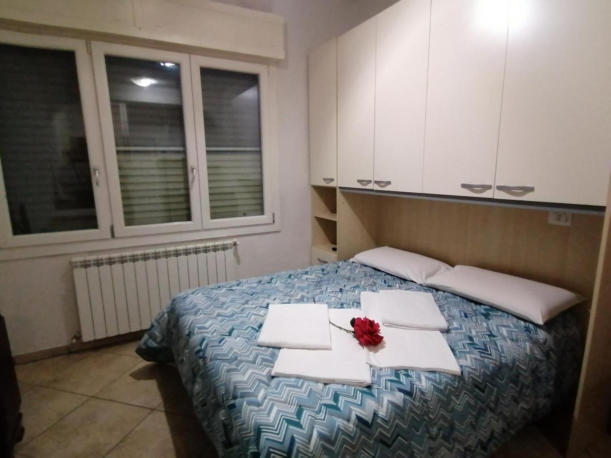 Villa Glori Affitto Camere Monolocali Carpi Luaran gambar