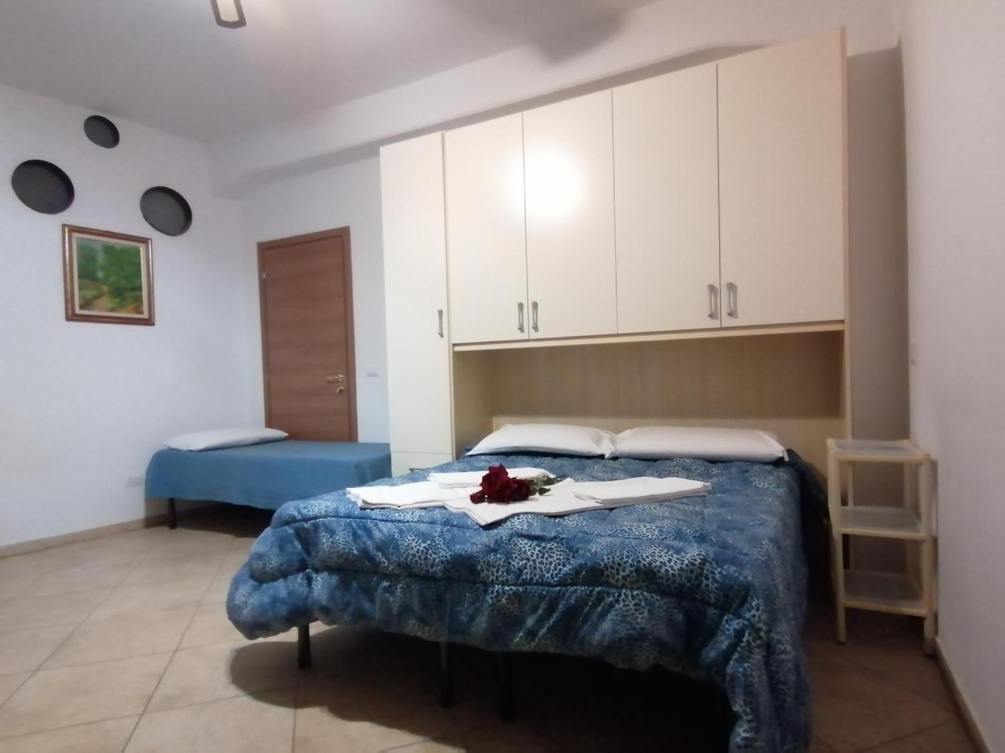 Villa Glori Affitto Camere Monolocali Carpi Luaran gambar