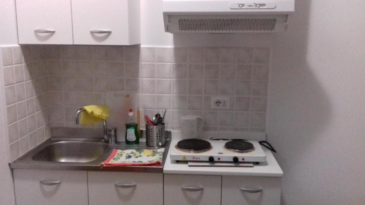 Villa Glori Affitto Camere Monolocali Carpi Luaran gambar
